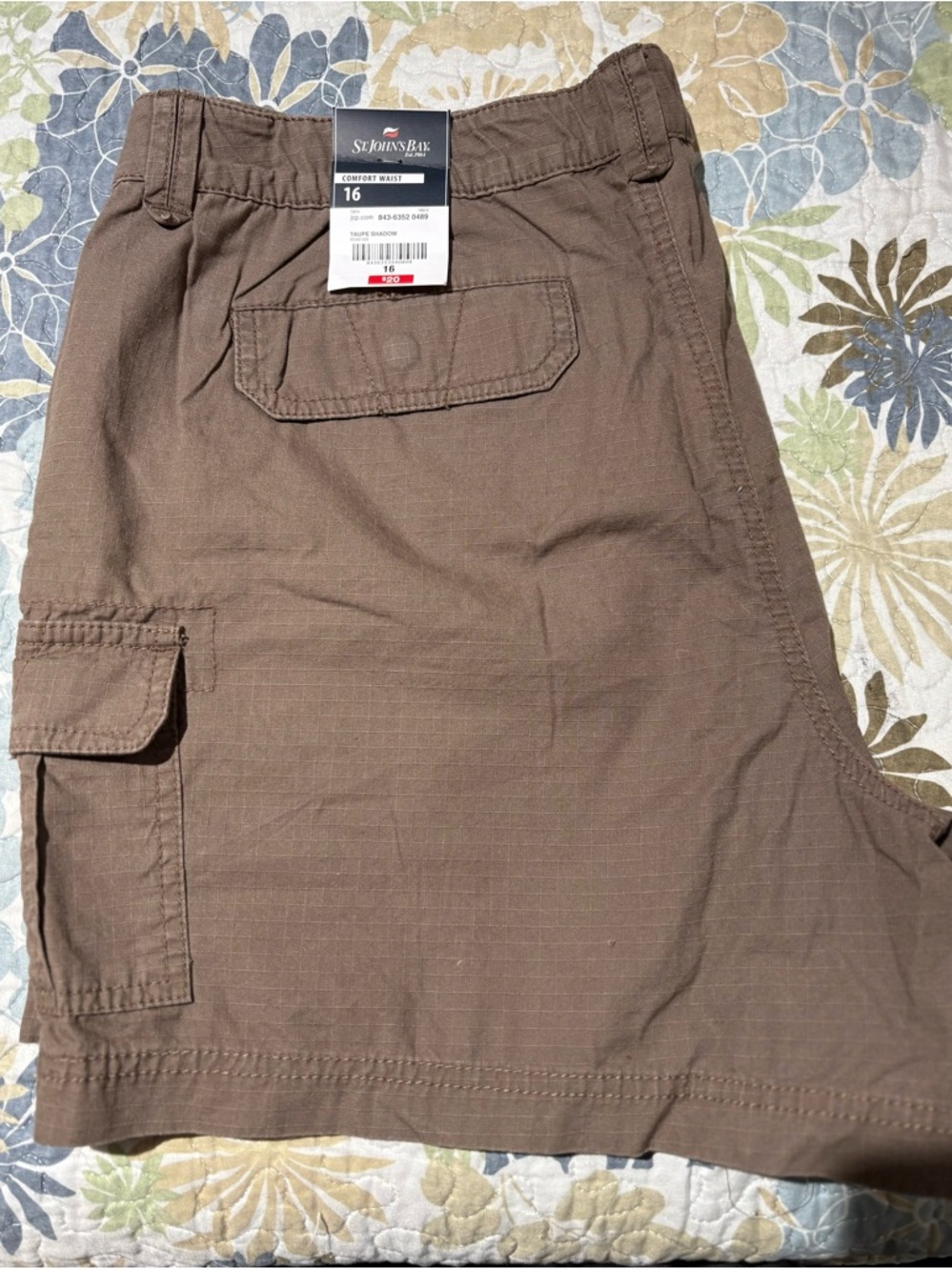 St. John's Bay Women’s Shorts NWT
